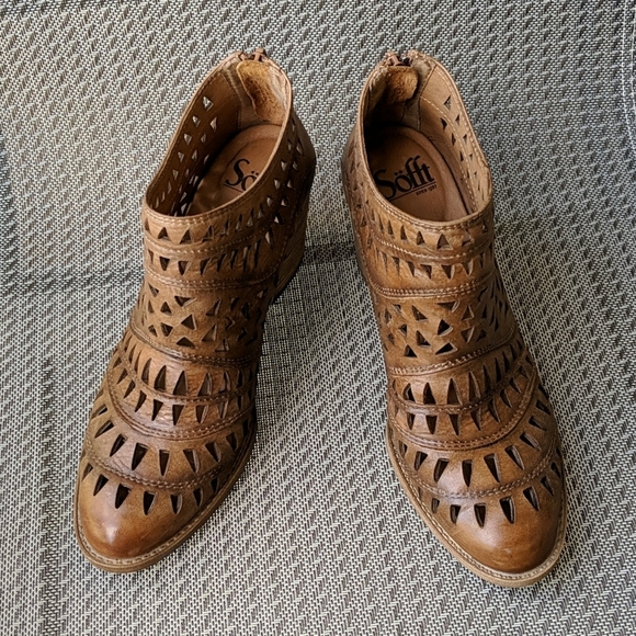 sofft ankle boots